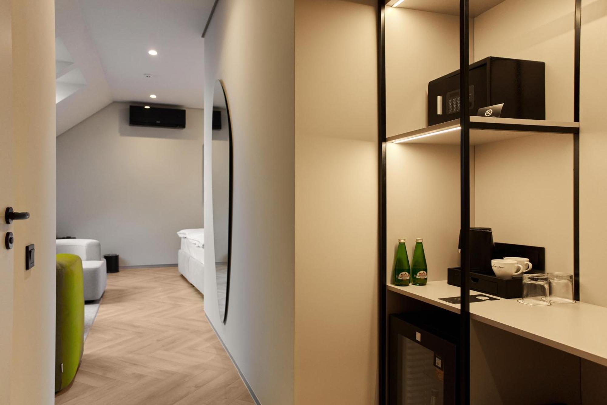 Hotel Laudon Uzhhorod Quarto foto