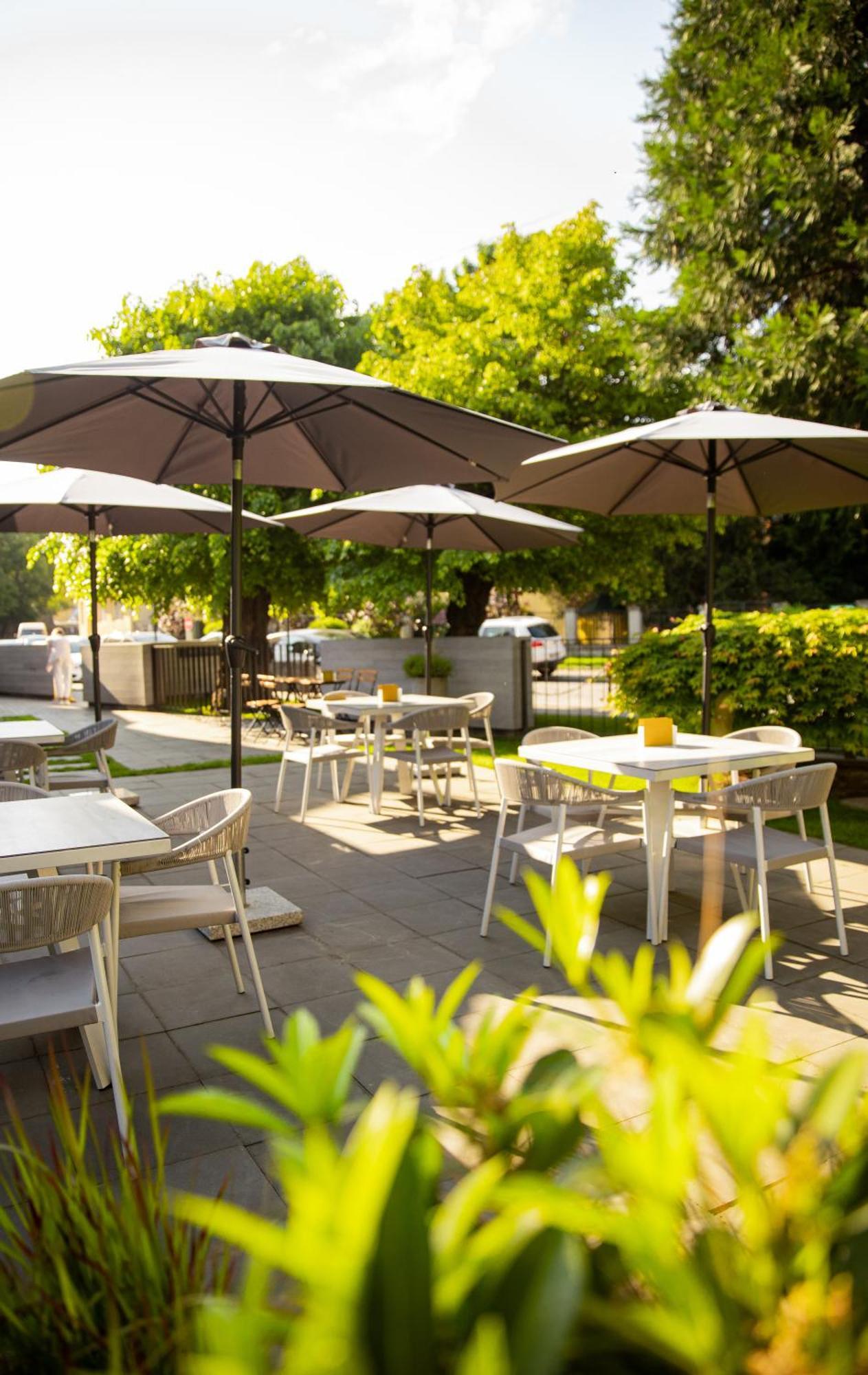 Hotel Laudon Uzhhorod Exterior foto